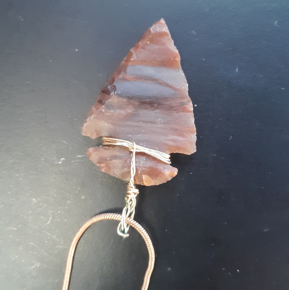 ❣️Gorgeous vintage handcrafted arrowhead necklace on thick chain! - Picture 6 of 7